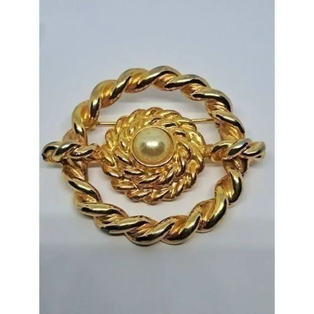 Vintage Brooch